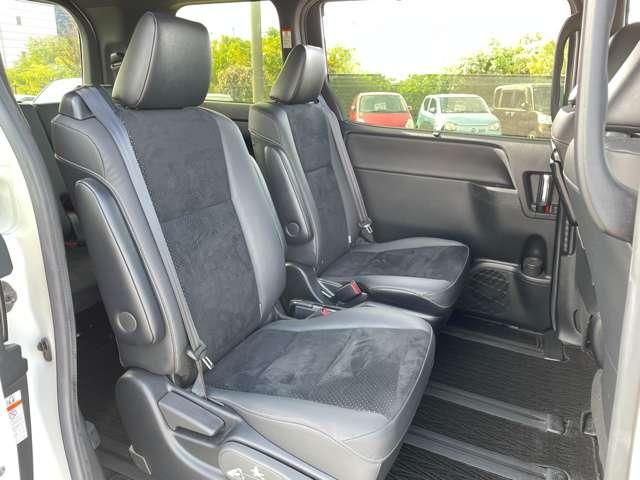 ヴォクシー ハイブリッドZS 煌III トヨタセーフティセンス・パーキングサポートブレーキ・アルパイン9インチメモリーナビ・フルセグTV・BTオーディオ・DVD再生・フロント/サイド/バックカメラ・スマートエントリー&ス(32枚目)