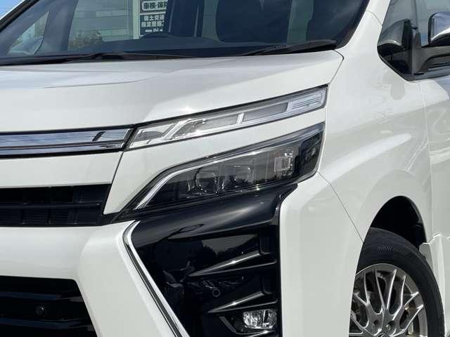 ヴォクシー ハイブリッドZS 煌III トヨタセーフティセンス・パーキングサポートブレーキ・アルパイン9インチメモリーナビ・フルセグTV・BTオーディオ・DVD再生・フロント/サイド/バックカメラ・スマートエントリー&ス(37枚目)