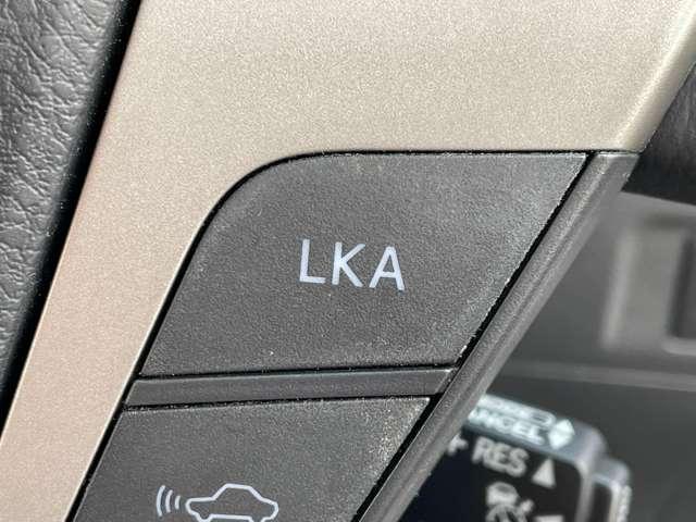 ヴェルファイアハイブリッド ＺＲ　アルパイン９型ナビ／１０．１型フリップダウンモニター／両側パワースライドドア／パワーバックドア／ＥＴＣ／純正１６ＡＷ／スマートキー／ティスチャーシ／ウィンカーミラー（16枚目）