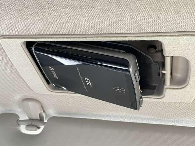 デミオ 13Sツーリング 禁煙車/スマートシティブレーキサポート/BSM/マツダコネクトSDコネナビ/LEDヘッドライト&フォグ/前席ヒーター/BTオーディオ/DVD再生可能/バックカメラ/アドバンスドキー/純正15アルミ(10枚目)