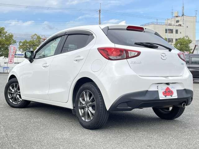 デミオ 13Sツーリング 禁煙車/スマートシティブレーキサポート/BSM/マツダコネクトSDコネナビ/LEDヘッドライト&フォグ/前席ヒーター/BTオーディオ/DVD再生可能/バックカメラ/アドバンスドキー/純正15アルミ(32枚目)