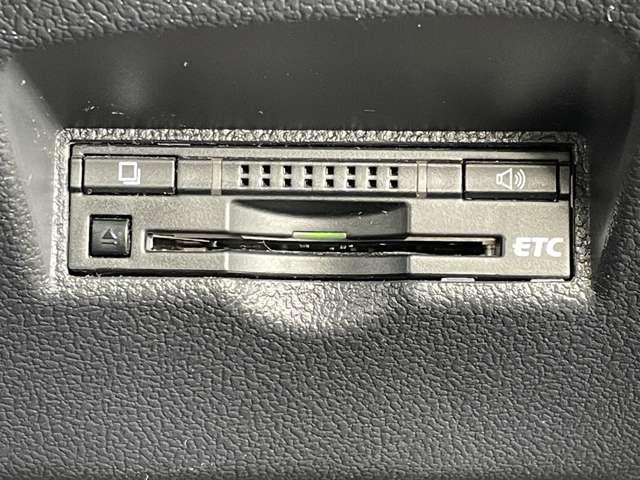 プリウス Sツーリングセレクション トヨタセーフティセンス/モデリスタエアロ/レイズ19インチAW/社外RS-Rスプリング/純正SDナビ/Bluetooth//バックカメラ/LEDヘッドライト/スマートキー/PKSB&クリアランスソナー(15枚目)