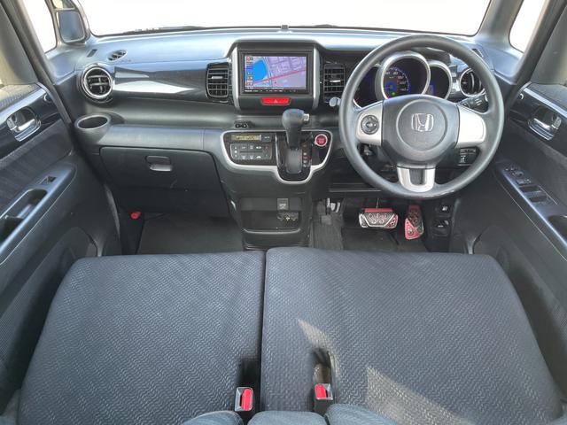 Ｎ－ＢＯＸカスタム Ｇ・Ａパッケージ　禁煙車／ＣＴＢＡ（衝突被害軽減ブレーキ）／パワースライドドア／ストラーダナビ／ＢＴオーディオ／スマートキー／ディスチャージ／ＥＴＣ／純正１４インチアルミ／ベンチシート／純正１４インチアルミ（3枚目）