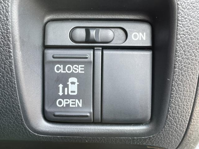 Ｎ－ＢＯＸカスタム Ｇ・Ａパッケージ　禁煙車／ＣＴＢＡ（衝突被害軽減ブレーキ）／パワースライドドア／ストラーダナビ／ＢＴオーディオ／スマートキー／ディスチャージ／ＥＴＣ／純正１４インチアルミ／ベンチシート／純正１４インチアルミ（5枚目）