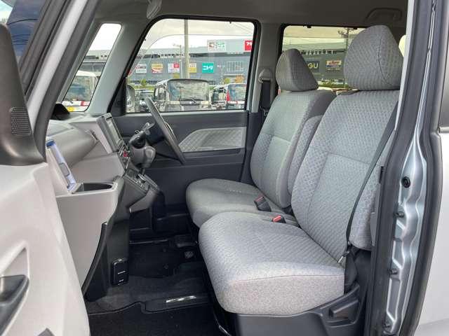 「助手席」　内外装の状態などが気になる、という方はお気軽にお問合せください♪