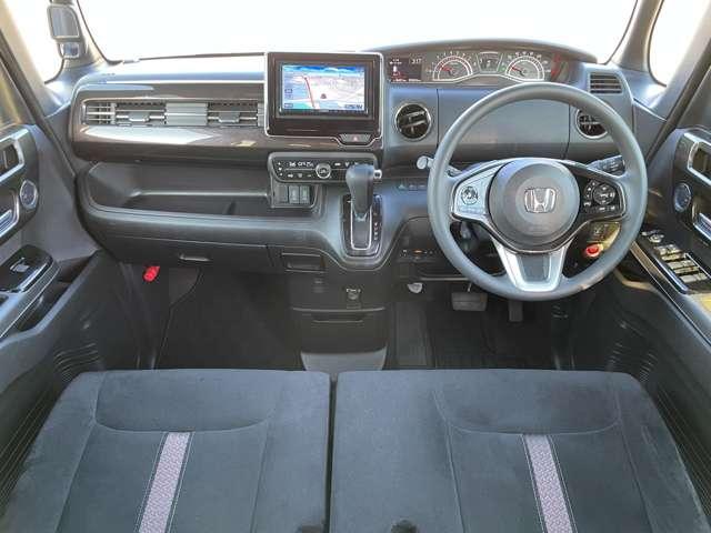 Ｎ－ＢＯＸカスタム Ｇ・Ｌホンダセンシング　ＣＭＢＳ／アダプティブクルーズコントロール＆ＬＫＡＳ／ケンウッドフルセグメモリーナビ／ＤＴＶ／ＢＴオーディオ／ＤＶＤ再生／バックカメラ／スマートキー／パワースライドドア／ＬＥＤヘッドライト／ＥＴＣ（5枚目）