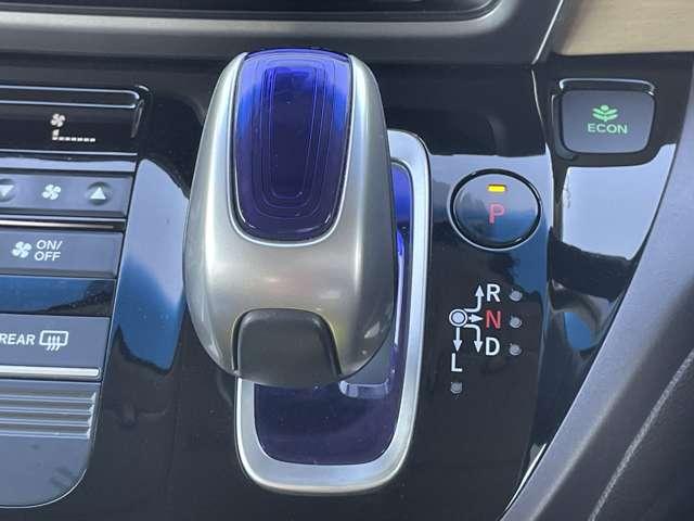 フリードハイブリッド ハイブリッド・Gホンダセンシング ホンダセンシング/両側電動スライドドア/Bluetooth対応ギャザーズメモリーナビ&連動ETC/フルセグTV/バックカメラ/スマートキー/LEDヘッドライト/社外15インチアルミ/ウィンカーミラー(19枚目)