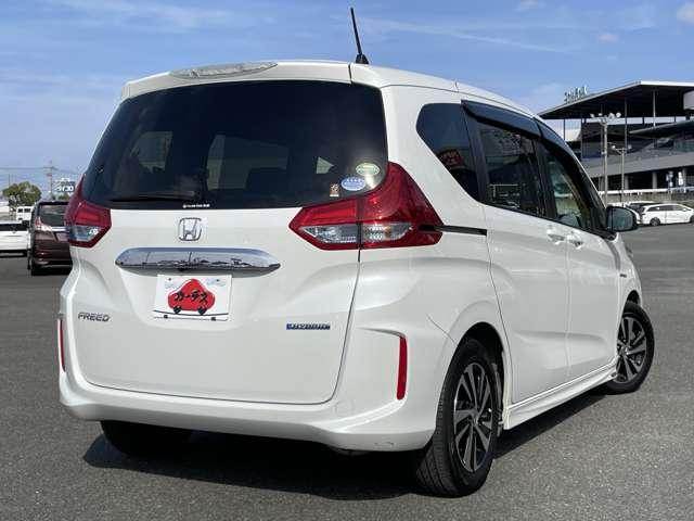 フリードハイブリッド ハイブリッド・Gホンダセンシング 禁煙車/ホンダセンシング/モデューロフロントバンパー/両側パワースライドドア/純正メモリーナビ/バックカメラ/BTオーディオ/ETC/スマートキー/LEDヘッドライト/アダプティブクルーズコントロール(4枚目)