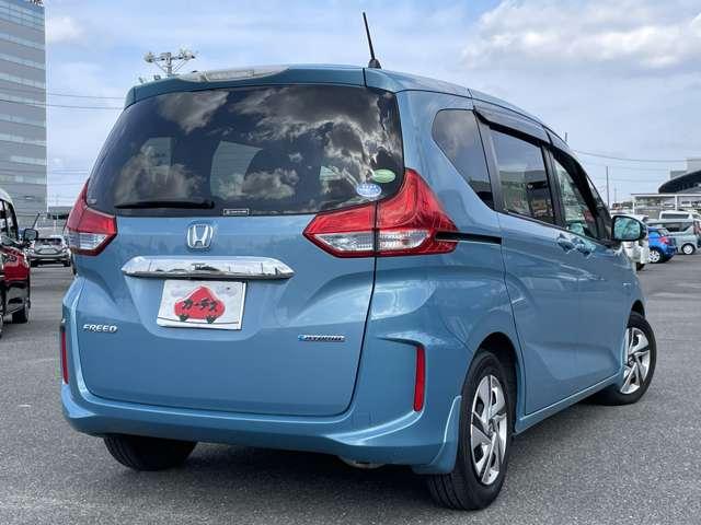 フリードハイブリッド ハイブリッド・Gホンダセンシング 禁煙車/ホンダセンシング/両側電動スライドドア/Bluetooth対応ギャザーズSDナビ&連動ETC/フルセグTV/DVD再生/バックカメラ/スマートキーシステム/LEDヘッドライト/ウインカーミラー(4枚目)