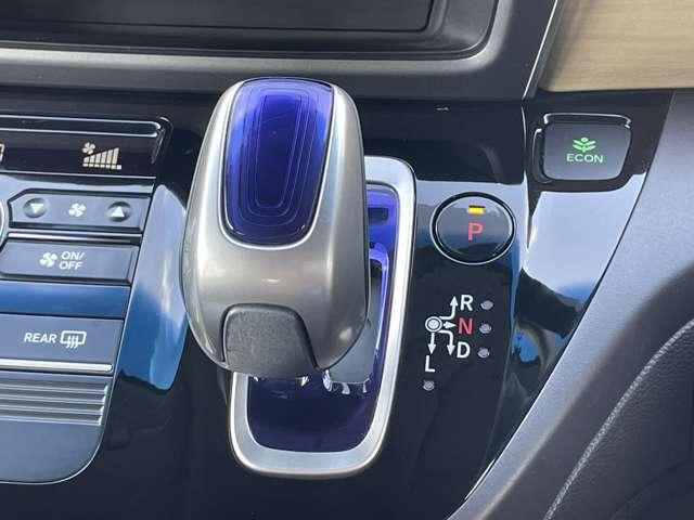 フリードハイブリッド ハイブリッド・Gホンダセンシング 禁煙車/ホンダセンシング/両側電動スライドドア/Bluetooth対応ギャザーズSDナビ&連動ETC/フルセグTV/DVD再生/バックカメラ/スマートキーシステム/LEDヘッドライト/ウインカーミラー(19枚目)