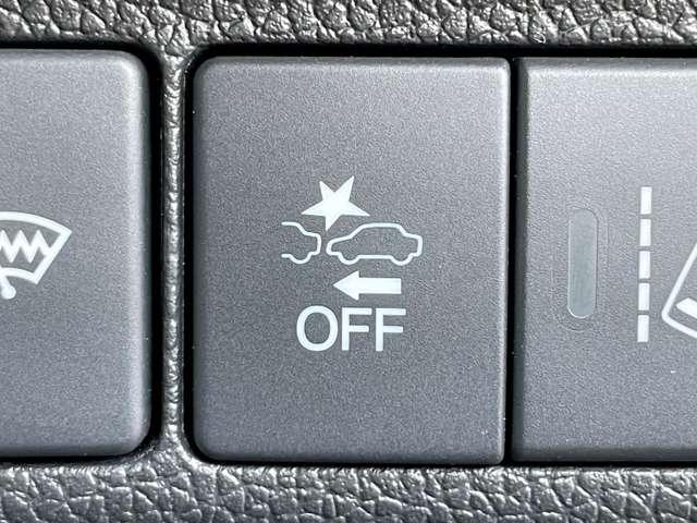 フリードハイブリッド ハイブリッド・Gホンダセンシング CMBS/アダプティブクルーズコントロール&LKAS/ギャザーズ9インチSDナビ&連動ETC/フリップダウンモニター/フルセグTV/BTオーディオ/DVD再生/バックカメラ(6枚目)