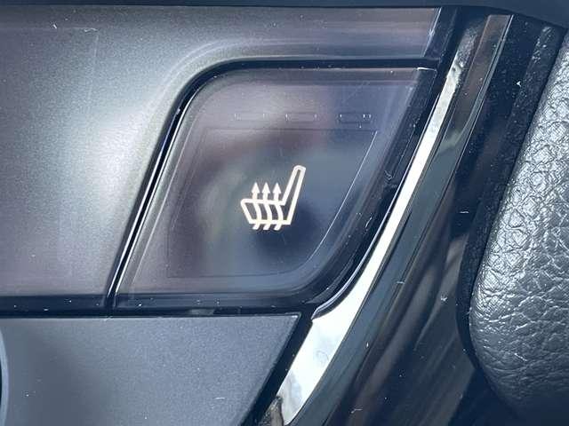 フィット e:HEVリュクス 禁煙車/ホンダセンシング/Bluetooth対応ギャザーズ9インチメモリーナビ/フルセグTV/バック&フロントカメラ/コーナーセンサー/シートヒーター/ハンドルヒーター/ワイヤレス充電(14枚目)