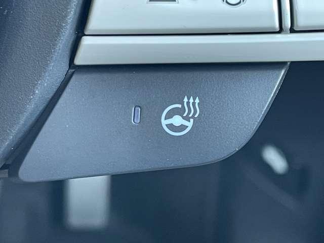 フィット e:HEVリュクス 禁煙車/ホンダセンシング/Bluetooth対応ギャザーズ9インチメモリーナビ/フルセグTV/バック&フロントカメラ/コーナーセンサー/シートヒーター/ハンドルヒーター/ワイヤレス充電(15枚目)