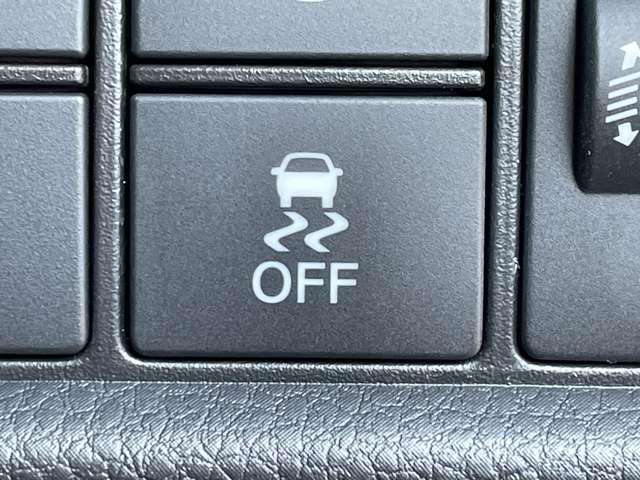 フィット e:HEVリュクス 禁煙車/ホンダセンシング/Bluetooth対応ギャザーズ9インチメモリーナビ/フルセグTV/バック&フロントカメラ/コーナーセンサー/シートヒーター/ハンドルヒーター/ワイヤレス充電(32枚目)