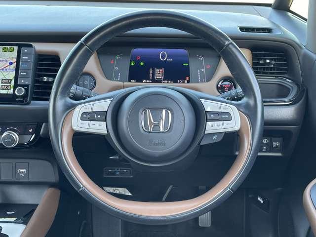 フィット e:HEVリュクス 禁煙車/ホンダセンシング/Bluetooth対応ギャザーズ9インチメモリーナビ/フルセグTV/バック&フロントカメラ/コーナーセンサー/シートヒーター/ハンドルヒーター/ワイヤレス充電(33枚目)