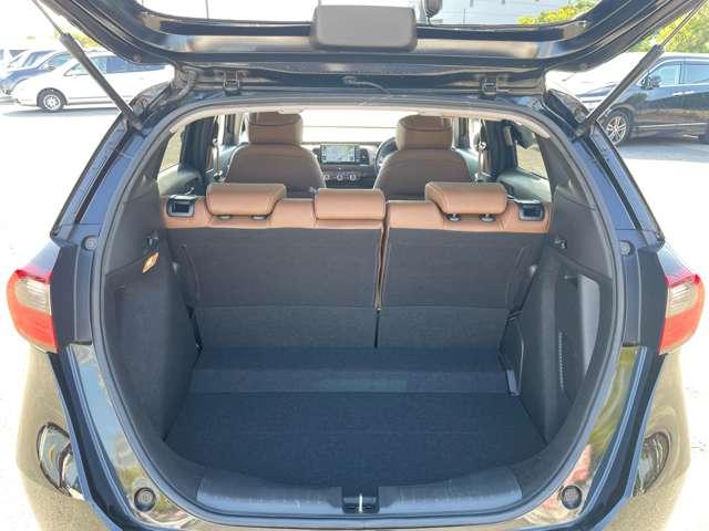 フィット e:HEVリュクス 禁煙車/ホンダセンシング/Bluetooth対応ギャザーズ9インチメモリーナビ/フルセグTV/バック&フロントカメラ/コーナーセンサー/シートヒーター/ハンドルヒーター/ワイヤレス充電(38枚目)