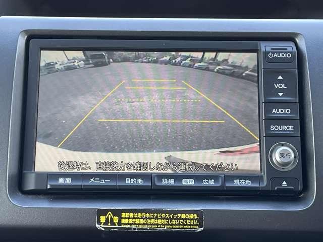 ステップワゴンスパーダ Ｚ　両側パワースライドドア／メーカーインターナビ＆フリップダウンモニター／ＤＶＤ再生／バックカメラ／スマートキー／ＨＩＤヘッドライト／パドルシフト／純正１６インチアルミ（8枚目）