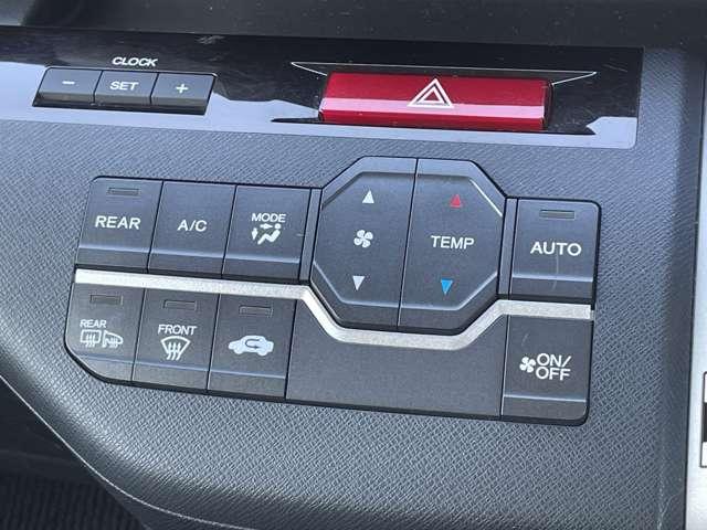 ステップワゴンスパーダ Ｚ　両側パワースライドドア／メーカーインターナビ＆フリップダウンモニター／ＤＶＤ再生／バックカメラ／スマートキー／ＨＩＤヘッドライト／パドルシフト／純正１６インチアルミ（15枚目）