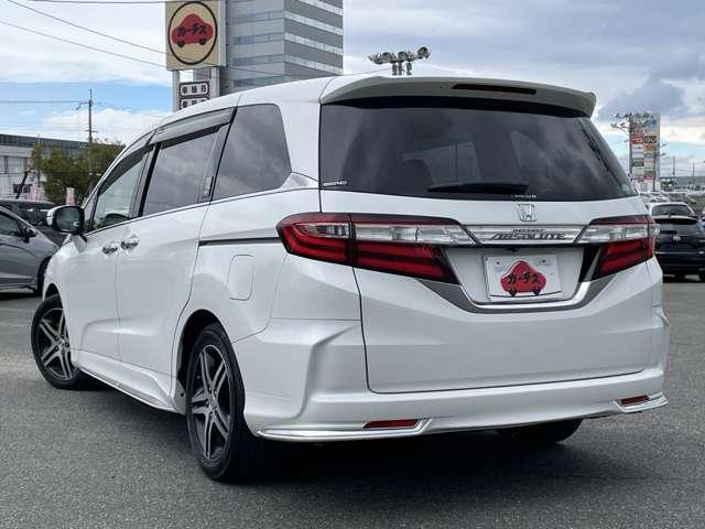 オデッセイ アブソルート・２０ｔｈアニバーサリー　シティブレーキアクティブ／メーカーインターナビ＆連動ＥＴＣ／フリップダウンモニター／フルセグＴＶ／ＢＴオーディオ／ＤＶＤ再生／バックカメラ／スマートキー／両側パワースライドドア／純正アルミホイール（34枚目）