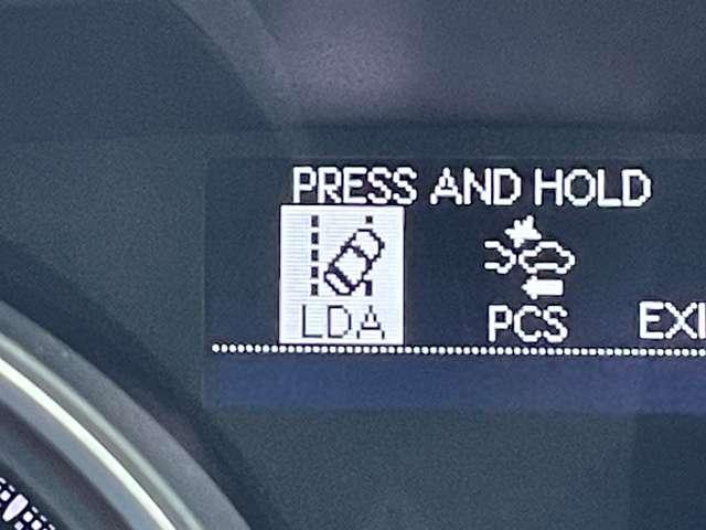 マークＸ ２５０ＲＤＳ　セーフティセンス／ＲＳ－Ｒスプリング／レーダークルーズコントロール／パナソニック９インチＳＤナビ／フルセグ／ＢＴオーディオ／ＤＶＤ再生／バックカメラ／スマートキー／ＬＥＤヘッドライト／シートヒーター（16枚目）