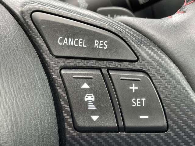 アクセラスポーツ ２０Ｓツーリング　Ｌパッケージ　スマートブレーキ／スマートシティブレーキサポート／レーダークルーズコントロール／ＢＳＭ／本革シート／マツダコネクトＳＤナビ／フルセグＴＶ／ＢＴオーディオ／ＤＶＤ再生／バックカメラ（6枚目）