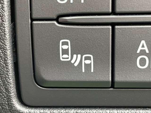 アクセラスポーツ ２０Ｓツーリング　Ｌパッケージ　スマートブレーキ／スマートシティブレーキサポート／レーダークルーズコントロール／ＢＳＭ／本革シート／マツダコネクトＳＤナビ／フルセグＴＶ／ＢＴオーディオ／ＤＶＤ再生／バックカメラ（9枚目）