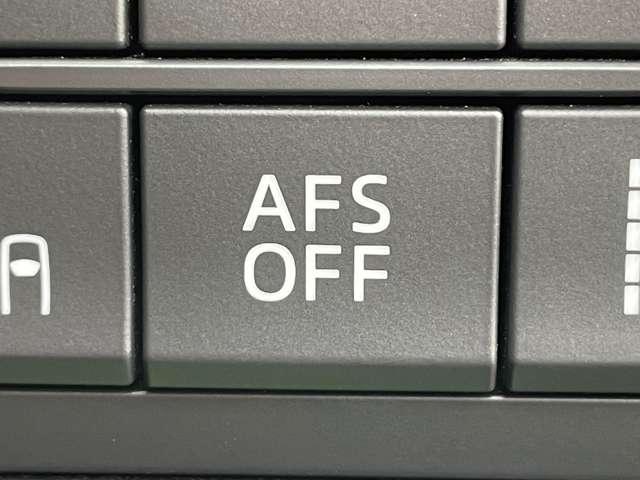 アクセラスポーツ ２０Ｓツーリング　Ｌパッケージ　スマートブレーキ／スマートシティブレーキサポート／レーダークルーズコントロール／ＢＳＭ／本革シート／マツダコネクトＳＤナビ／フルセグＴＶ／ＢＴオーディオ／ＤＶＤ再生／バックカメラ（13枚目）