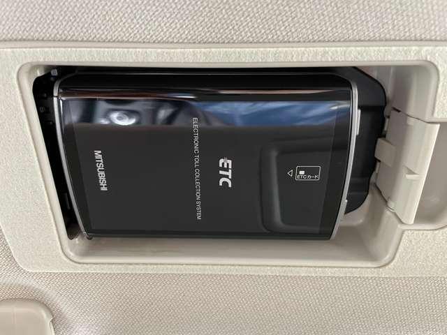 アクセラスポーツ ２０Ｓツーリング　Ｌパッケージ　スマートブレーキ／スマートシティブレーキサポート／レーダークルーズコントロール／ＢＳＭ／本革シート／マツダコネクトＳＤナビ／フルセグＴＶ／ＢＴオーディオ／ＤＶＤ再生／バックカメラ（16枚目）