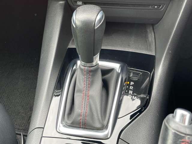 アクセラスポーツ ２０Ｓツーリング　Ｌパッケージ　スマートブレーキ／スマートシティブレーキサポート／レーダークルーズコントロール／ＢＳＭ／本革シート／マツダコネクトＳＤナビ／フルセグＴＶ／ＢＴオーディオ／ＤＶＤ再生／バックカメラ（23枚目）