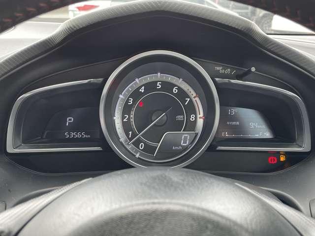 アクセラスポーツ ２０Ｓツーリング　Ｌパッケージ　スマートブレーキ／スマートシティブレーキサポート／レーダークルーズコントロール／ＢＳＭ／本革シート／マツダコネクトＳＤナビ／フルセグＴＶ／ＢＴオーディオ／ＤＶＤ再生／バックカメラ（24枚目）