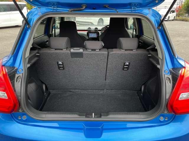 スイフトスポーツ セーフティパッケージ ワンオーナー/6速MT/デュアルカメラブレーキサポート/アダプティブクルーズコントロール/ストラーダSDナビ/フルセグTV/BTオーディオ/DVD再生/バックカメラ/キーレススタートシステム(25枚目)