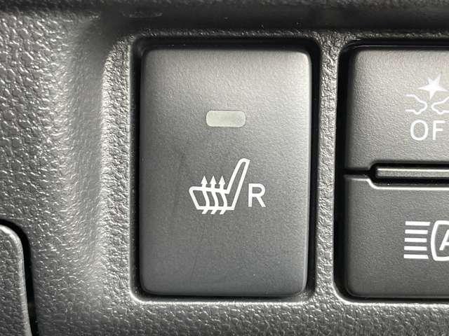 ムーヴ カスタム　ＲＳ　ハイパーリミテッドＳＡＩＩＩ　スマートアシストＩＩＩ／パノラマモニター／純正８インチＳＤナビ／フルセグＴＶ／ＢＴオーディオ／ＤＶＤ再生／キーフリーシステム／ＬＥＤヘッドライト＆ＬＥＤフォグ／社外１６インチアルミ（11枚目）