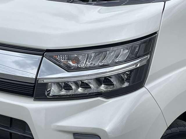 ムーヴ カスタム　ＲＳ　ハイパーリミテッドＳＡＩＩＩ　スマートアシストＩＩＩ／パノラマモニター／純正８インチＳＤナビ／フルセグＴＶ／ＢＴオーディオ／ＤＶＤ再生／キーフリーシステム／ＬＥＤヘッドライト＆ＬＥＤフォグ／社外１６インチアルミ（30枚目）