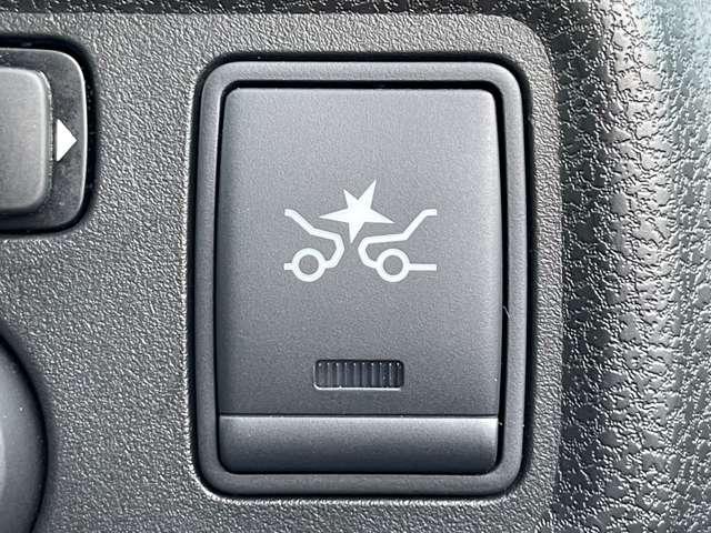 ノート １．２メダリスト　ＥブレーキＰＫＧ　５名　ワンオーナー／禁煙車／エマージェンシーブレーキ／アラウンドビューモニター／純正ＳＤナビ／フルセグＴＶ／ＢＴオーディオ／ＤＶＤ再生／インテリジェントキー／ＬＥＤヘッドライト／人工皮革コンビシート（6枚目）