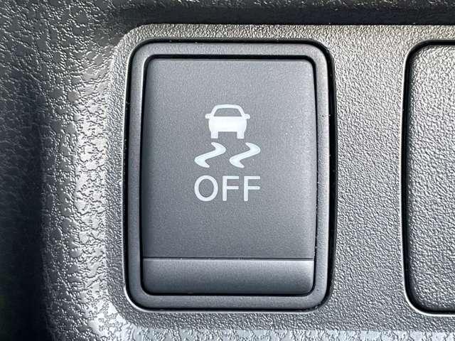 ノート １．２メダリスト　ＥブレーキＰＫＧ　５名　ワンオーナー／禁煙車／エマージェンシーブレーキ／アラウンドビューモニター／純正ＳＤナビ／フルセグＴＶ／ＢＴオーディオ／ＤＶＤ再生／インテリジェントキー／ＬＥＤヘッドライト／人工皮革コンビシート（15枚目）