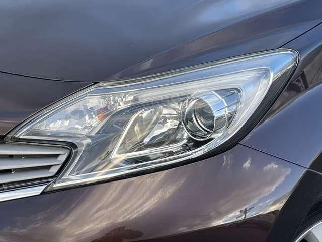 ノート １．２メダリスト　ＥブレーキＰＫＧ　５名　ワンオーナー／禁煙車／エマージェンシーブレーキ／アラウンドビューモニター／純正ＳＤナビ／フルセグＴＶ／ＢＴオーディオ／ＤＶＤ再生／インテリジェントキー／ＬＥＤヘッドライト／人工皮革コンビシート（27枚目）