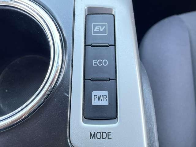 プリウスアルファ Ｓ　純正８インチＨＤＤナビ＆連動ＥＴＣ／フルセグＴＶ／ＢＴオーディオ／ＤＶＤ再生／バックカメラ／スマートエントリー＆スタートシステム／純正１６インチアルミ／Ｒスポイラー／フォグランプ（11枚目）