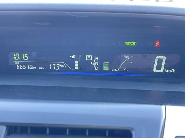 プリウスアルファ Ｓ　純正８インチＨＤＤナビ＆連動ＥＴＣ／フルセグＴＶ／ＢＴオーディオ／ＤＶＤ再生／バックカメラ／スマートエントリー＆スタートシステム／純正１６インチアルミ／Ｒスポイラー／フォグランプ（14枚目）