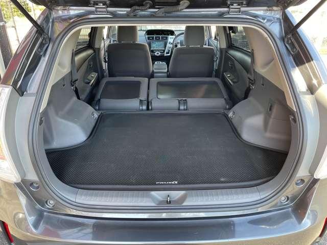 プリウスアルファ Ｓ　純正８インチＨＤＤナビ＆連動ＥＴＣ／フルセグＴＶ／ＢＴオーディオ／ＤＶＤ再生／バックカメラ／スマートエントリー＆スタートシステム／純正１６インチアルミ／Ｒスポイラー／フォグランプ（25枚目）