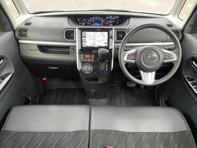 タント カスタムＸ　トップエディションＶＳ　ＳＡＩＩＩ　ワンオーナー／スマートアシスト／衝突回避支援ブレーキ／パノラマモニター／両側パワースライドドア／ミラクルオープンドア／運転席シートヒーター／８型ナビ／ＤＶＤ再生／ＢＴ接続／純正アルミホイール／ドラレコ（5枚目）