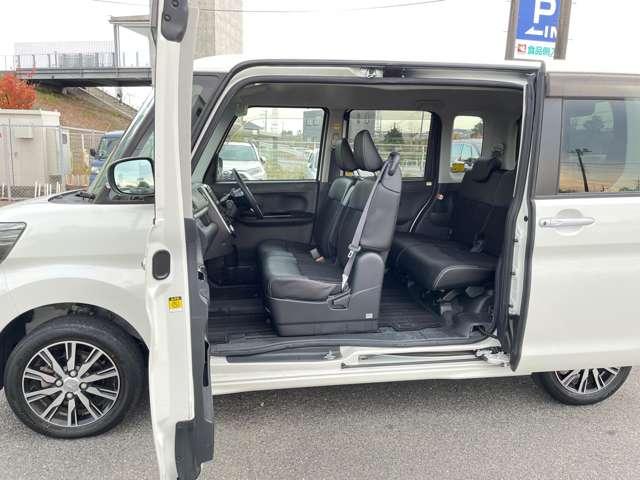 タント カスタムＸ　トップエディションＶＳ　ＳＡＩＩＩ　ワンオーナー／スマートアシスト／衝突回避支援ブレーキ／パノラマモニター／両側パワースライドドア／ミラクルオープンドア／運転席シートヒーター／８型ナビ／ＤＶＤ再生／ＢＴ接続／純正アルミホイール／ドラレコ（9枚目）