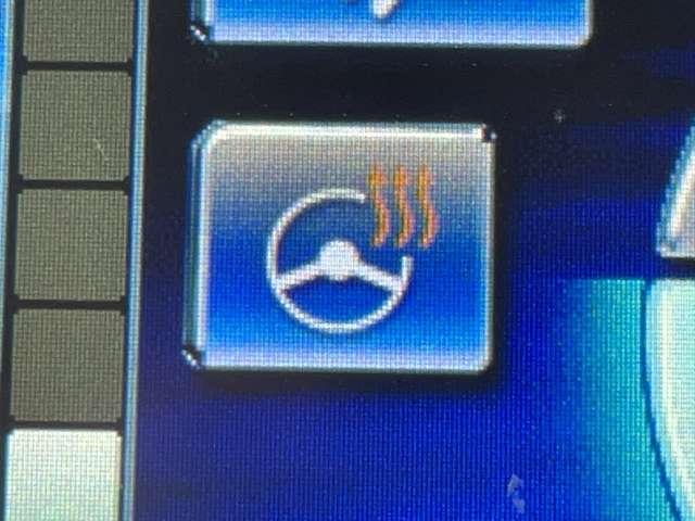 クラウンハイブリッド アスリートＳ　ブラックスタイル　サンルーフ／プリクラッシュセーフティ／レーダークルーズコントロール／インテリジェントクリアランスソナー／純正ＨＤＤナビ＆連動ＥＴＣ／フルセグＴＶ／ＢＴオーディオ／ＤＶＤ再生（14枚目）