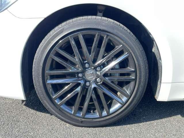 クラウンハイブリッド アスリートＳ　ブラックスタイル　サンルーフ／プリクラッシュセーフティ／レーダークルーズコントロール／インテリジェントクリアランスソナー／純正ＨＤＤナビ＆連動ＥＴＣ／フルセグＴＶ／ＢＴオーディオ／ＤＶＤ再生（32枚目）