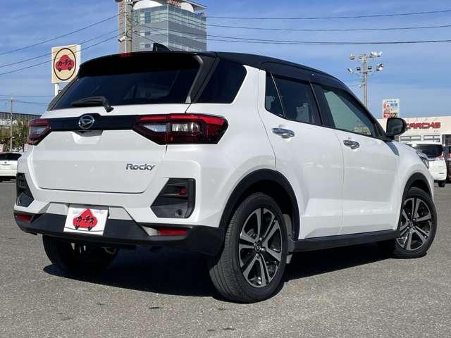 ロッキー プレミアム　スマートアシスト／アダプティブクルーズコントロール／パノラマモニター／純正ディスプレイオーディオ＆フルセグＴＶ／ＢＴオーディオ／キーフリーシステム／ＬＥＤヘッドライト＆ＬＥＤフォグ／シートヒーター（4枚目）