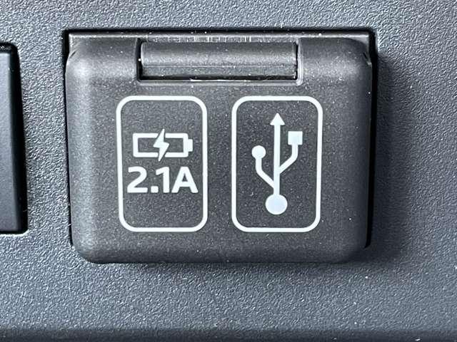 ロッキー プレミアム　スマートアシスト／アダプティブクルーズコントロール／パノラマモニター／純正ディスプレイオーディオ＆フルセグＴＶ／ＢＴオーディオ／キーフリーシステム／ＬＥＤヘッドライト＆ＬＥＤフォグ／シートヒーター（10枚目）