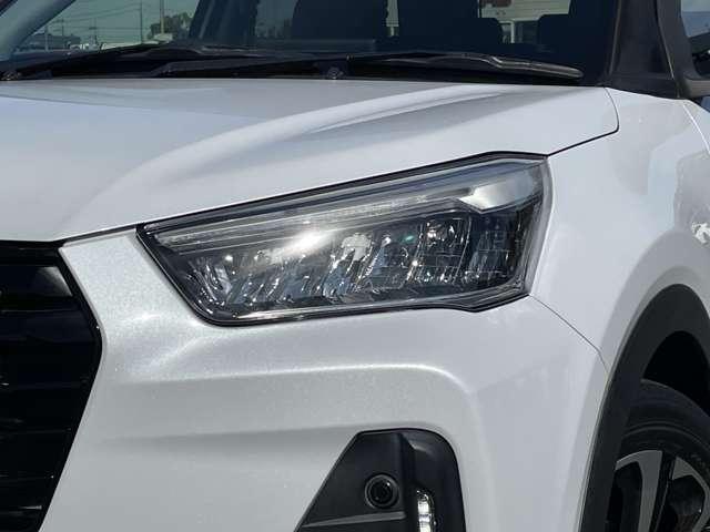 ロッキー プレミアム　スマートアシスト／アダプティブクルーズコントロール／パノラマモニター／純正ディスプレイオーディオ＆フルセグＴＶ／ＢＴオーディオ／キーフリーシステム／ＬＥＤヘッドライト＆ＬＥＤフォグ／シートヒーター（32枚目）