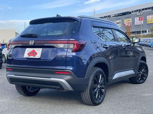 ＷＲ－Ｖ １．５Ｚプラス　ブラックスタイル　５名　禁煙車／ホンダセンシング／ＣＭＢＳ／アダプティブクルーズコントロール／パーキングセンサー／バックカメラ／ギャザーズ９インチナビ／フルセグ／ＢＴオーディオ／パドルシフト／ＥＴＣ／純正１７インチＡＷ（4枚目）