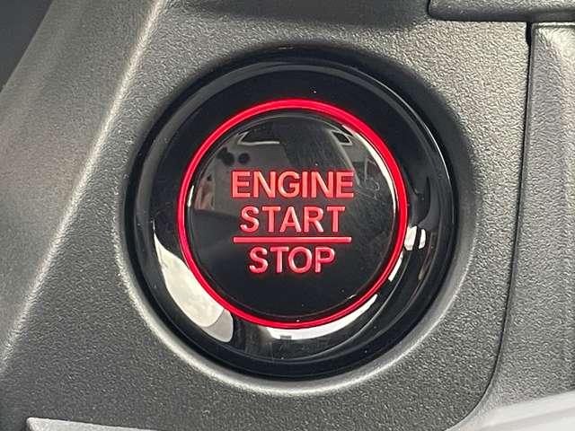 ＷＲ－Ｖ １．５Ｚプラス　ブラックスタイル　５名　禁煙車／ホンダセンシング／ＣＭＢＳ／アダプティブクルーズコントロール／パーキングセンサー／バックカメラ／ギャザーズ９インチナビ／フルセグ／ＢＴオーディオ／パドルシフト／ＥＴＣ／純正１７インチＡＷ（15枚目）