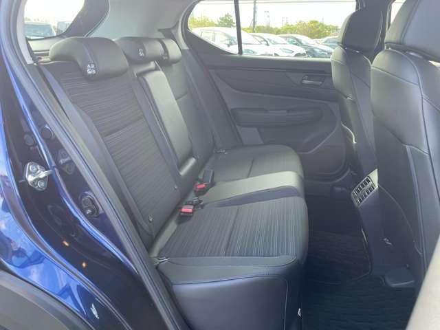 ＷＲ－Ｖ １．５Ｚプラス　ブラックスタイル　５名　禁煙車／ホンダセンシング／ＣＭＢＳ／アダプティブクルーズコントロール／パーキングセンサー／バックカメラ／ギャザーズ９インチナビ／フルセグ／ＢＴオーディオ／パドルシフト／ＥＴＣ／純正１７インチＡＷ（26枚目）