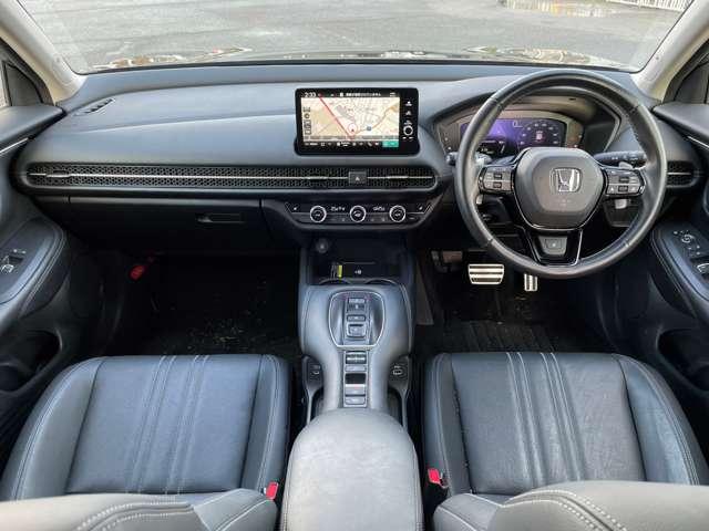 ＺＲ－Ｖ ｅ：ＨＥＶ　Ｚ　本革シート／マルチビューカメラ／ＢＯＳＥプレミアムサウンド／ホンダセンシング／パワーバックドア／踏み間違い衝突軽減／メーカーナビ／フルセグ／ＢＴオーディオ／ＬＥＤヘッドライト／シートヒーター（5枚目）